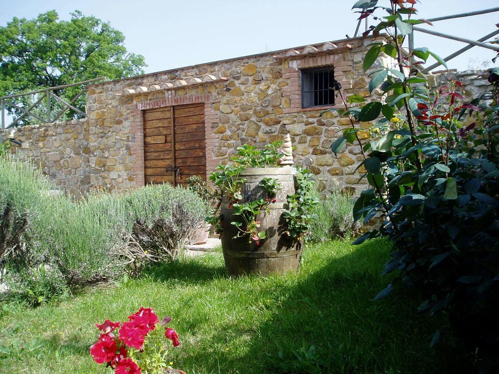 Agriturismo Podere Micitto Usi Extérieur photo